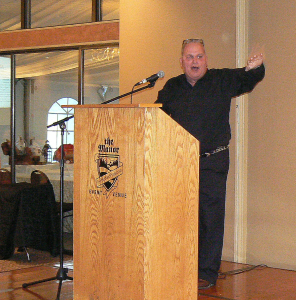 Auctioneer par excellence, Steve Shelton